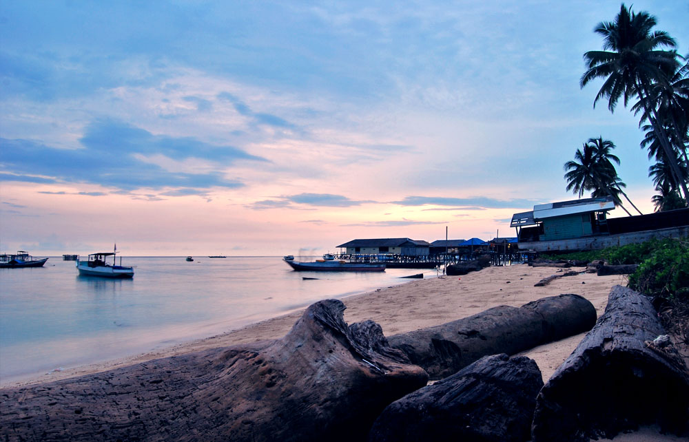 Derawan Island East Kalimantan, Pantai Pulau Derawan - Kalimantan Timur