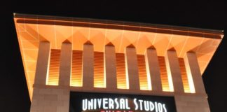 USS Entrance Archway - Universal Studios Singapore