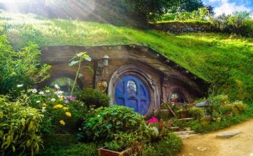 The Hobbiton, Lord of The Ring Movie Set, New Zealand