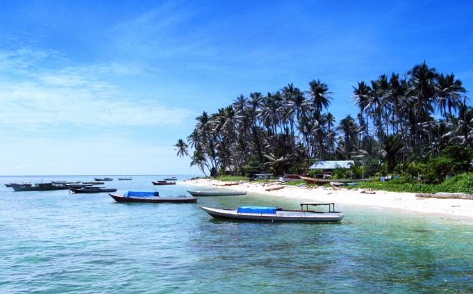 Pantai Pulau Derawan