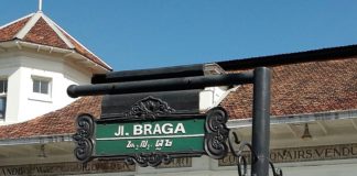 Jl_Braga_Street_Sign_in_Bandung