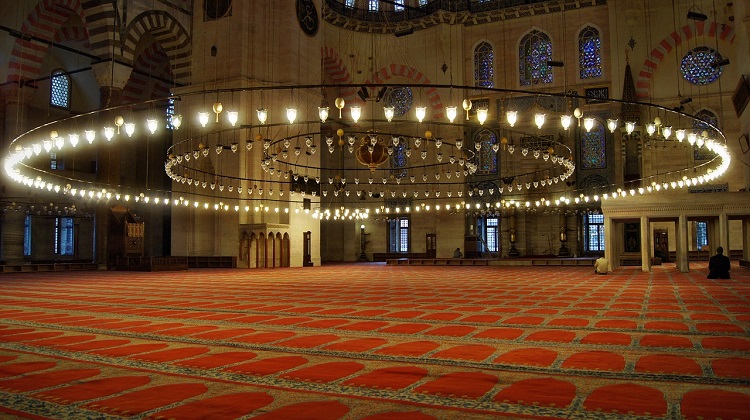 inside-blue-mosque-istanbul